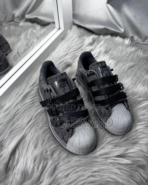 Photo - Old School Adidas Fashion Shoes