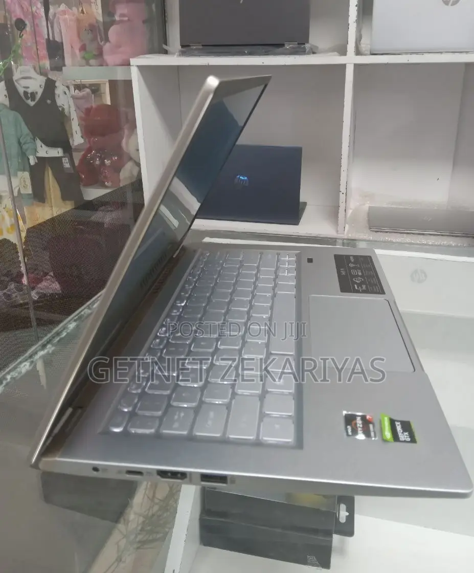 New Laptop Acer Swift 5 16GB AMD Ryzen 7 SSD 512GB