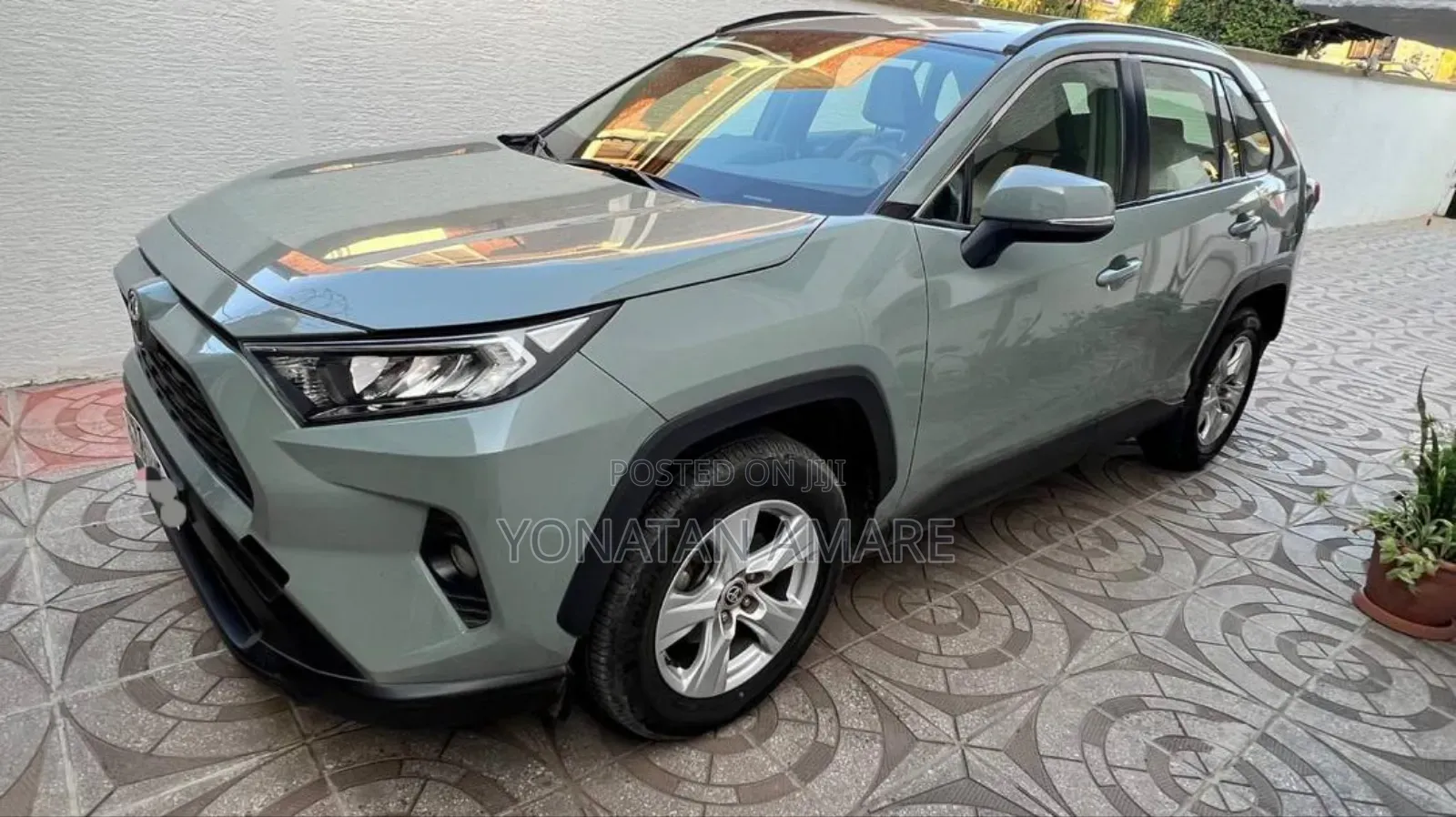 Toyota RAV4 2022 Gray