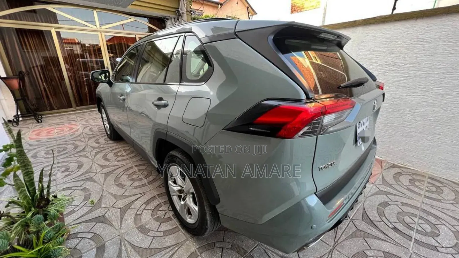 Toyota RAV4 2022 Gray