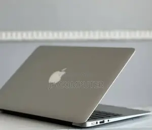 New Laptop Apple MacBook Air 2013 4GB Intel Core i5 SSD 128GB