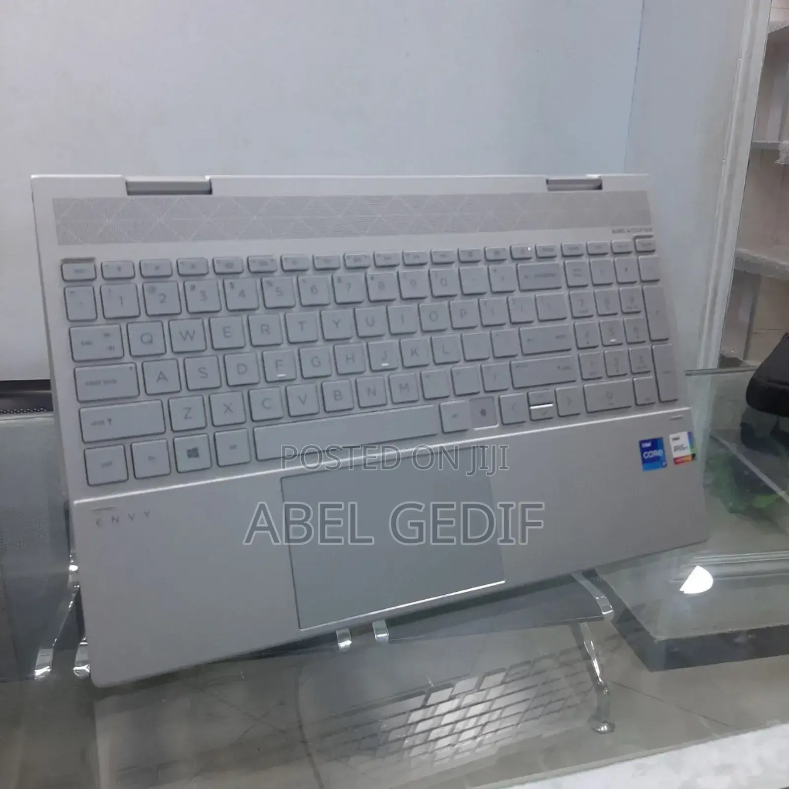 New Laptop HP Envy X360 16GB Intel Core I7 SSD 512GB