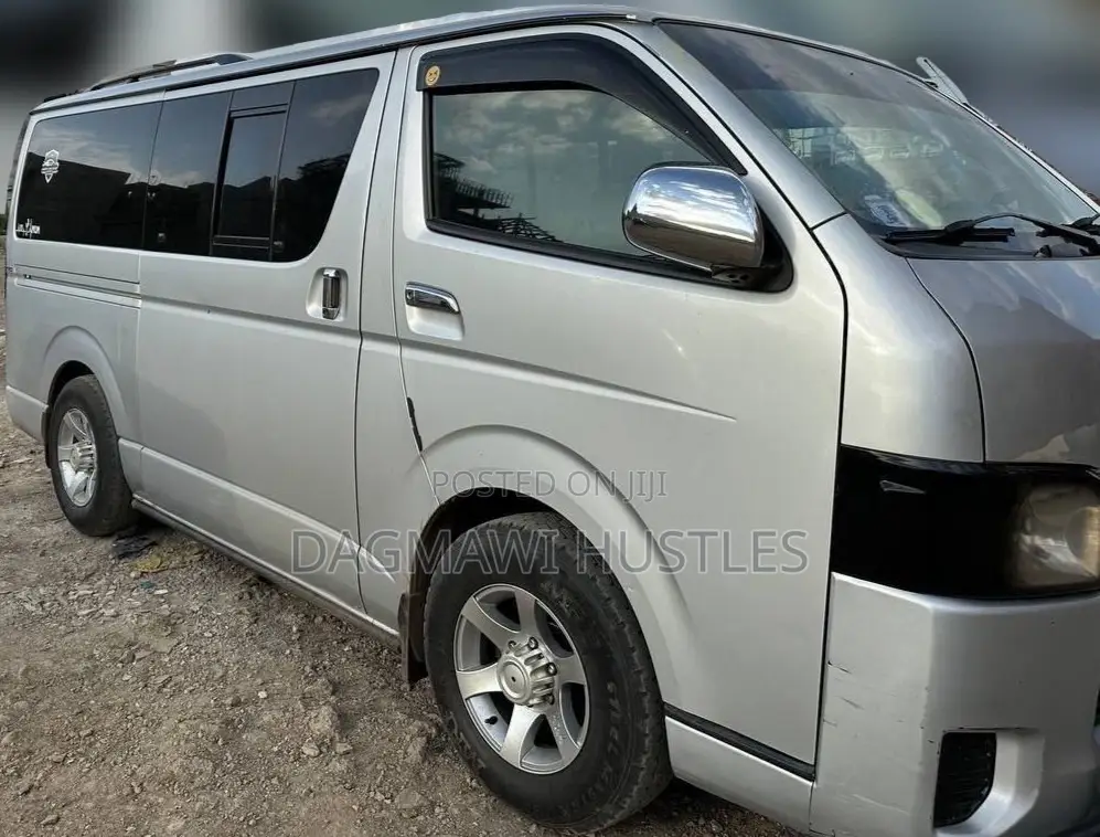 Toyota HiAce 2007 Silver