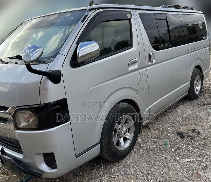 Toyota HiAce 2007 Silver