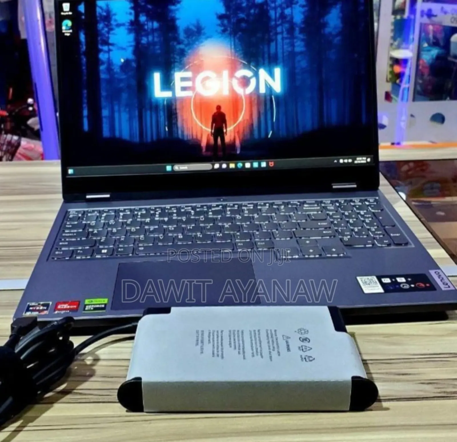 New Laptop Lenovo 16GB AMD Ryzen 7 SSD 1T