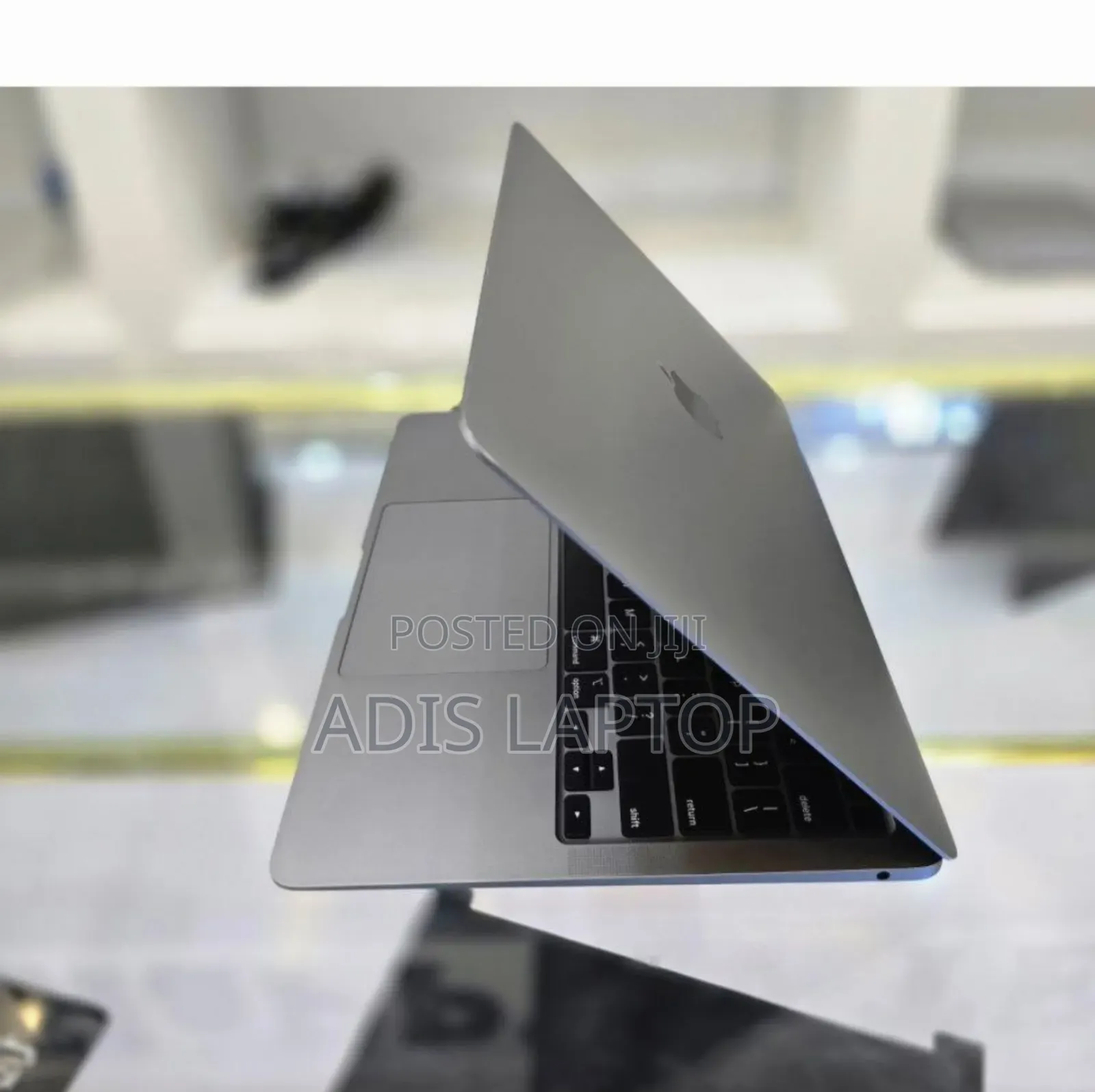 New Laptop Apple MacBook Air 2020 M1 8GB Intel Core I5 SSD 256GB