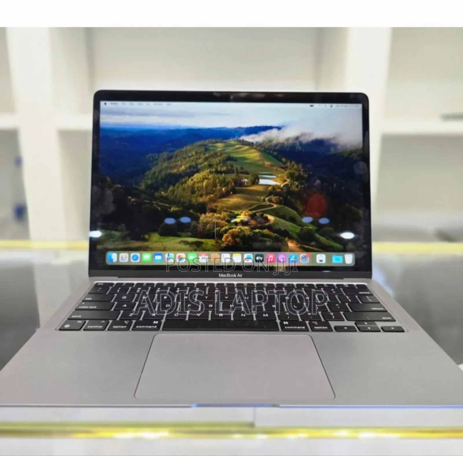 New Laptop Apple MacBook Air 2020 M1 8GB Intel Core I5 SSD 256GB