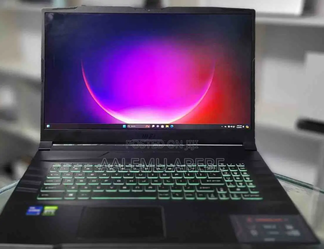 New Laptop MSI Crosshair 15 16GB Intel Core I7 SSD 512GB