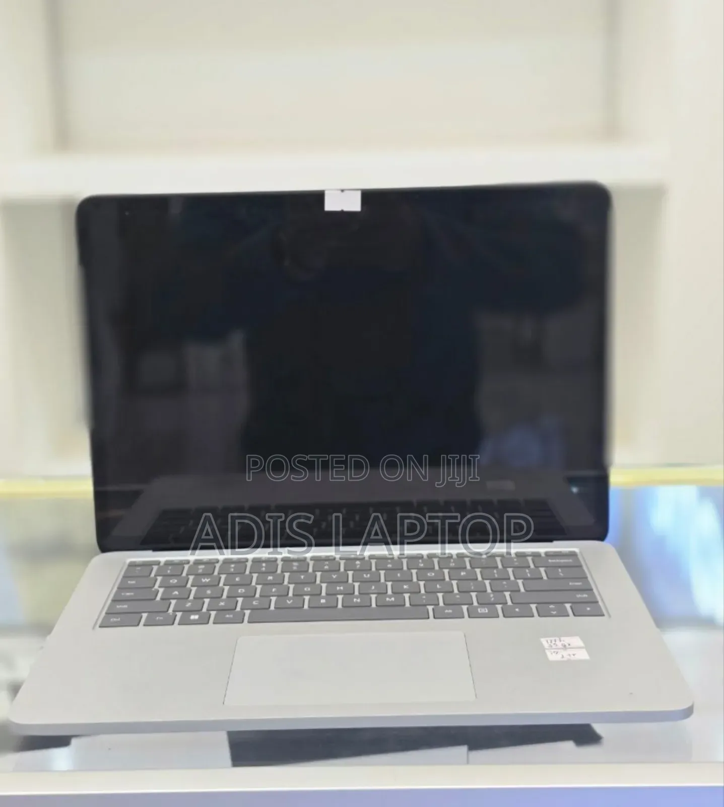 New Laptop Microsoft Surface 32GB Intel Core I7 SSD 1T