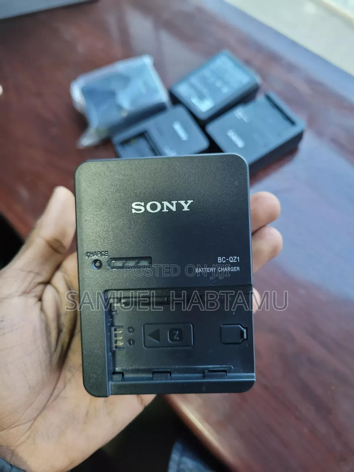 Bc-Qz1 Sonny Charger