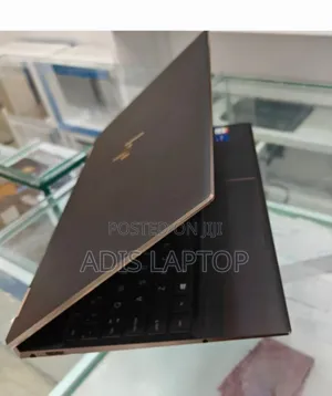 New Laptop HP Spectre 16GB Intel Core I7 SSD 512GB
