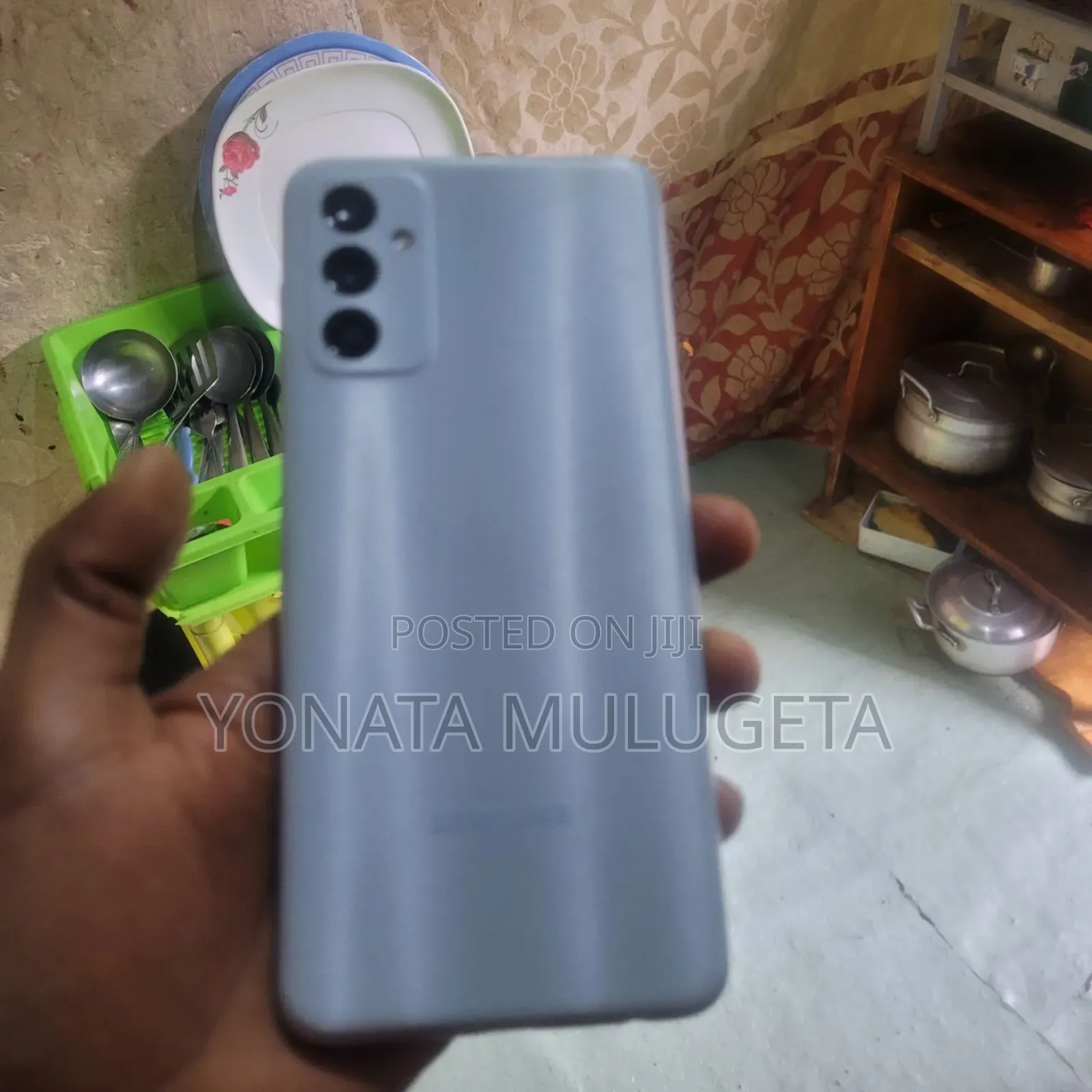 New Samsung Galaxy F13 64 GB