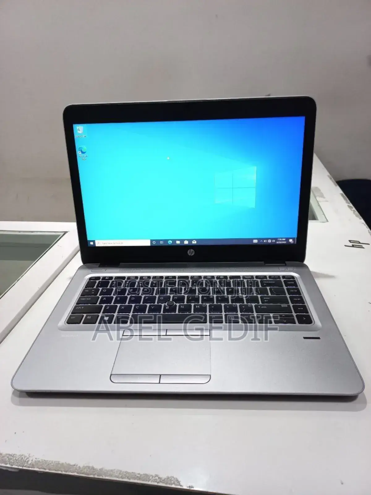 New Laptop HP EliteBook 840 8GB Intel Core I7 HDD 1T