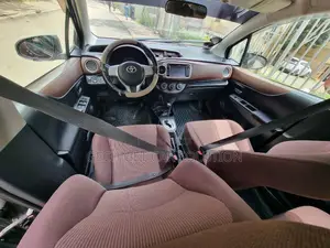 Toyota Yaris 2012 Burgundy