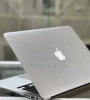 New Laptop Apple MacBook Air 2013 4GB Intel Core I5 SSD 128GB