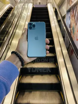 Photo - Apple iPhone 11 Pro 64 GB Gray