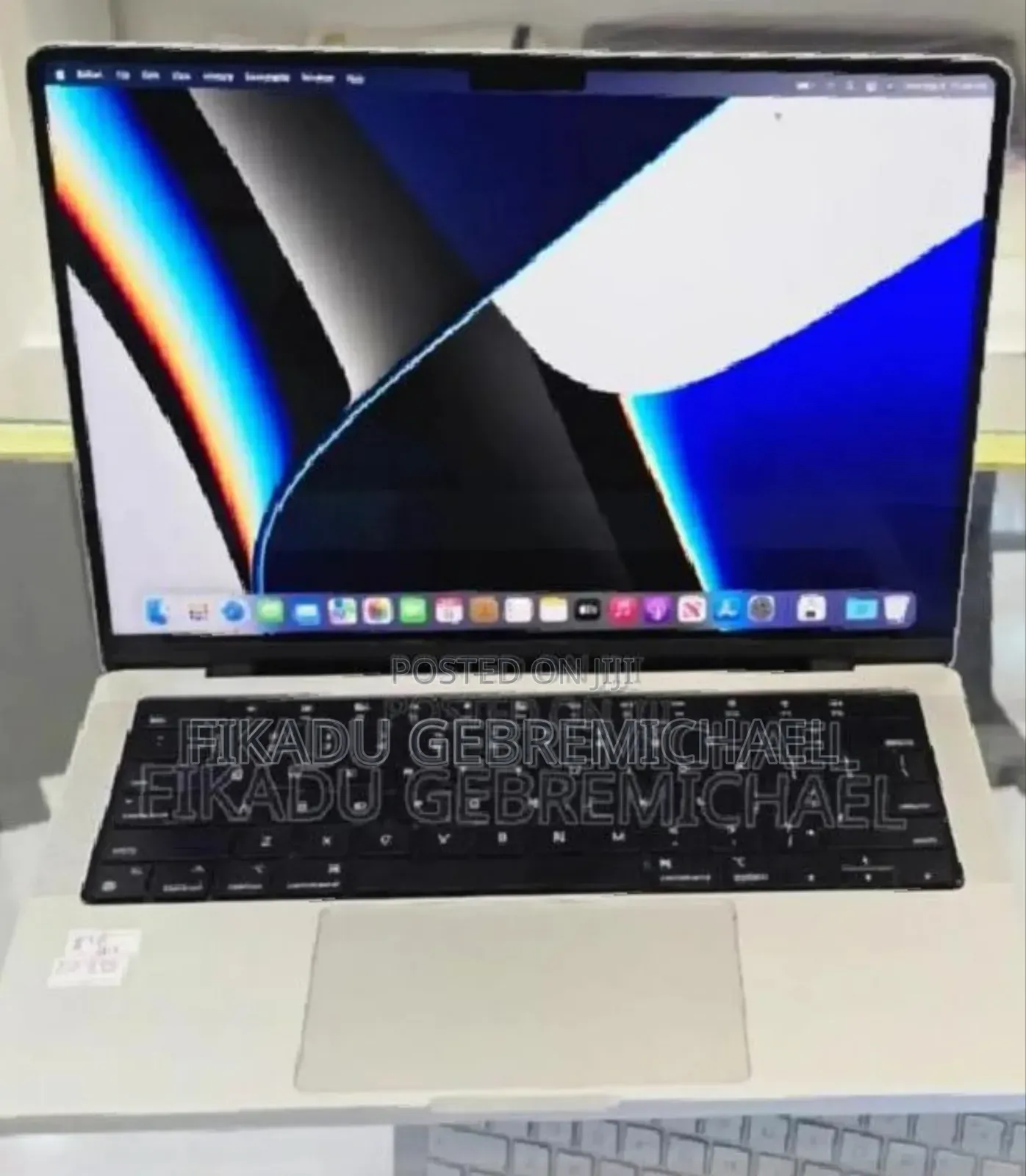 New Laptop Apple MacBook Pro 2021 M1 16GB Intel Core i7 SSD 1T
