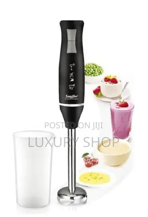 Hand Belnder With Cup