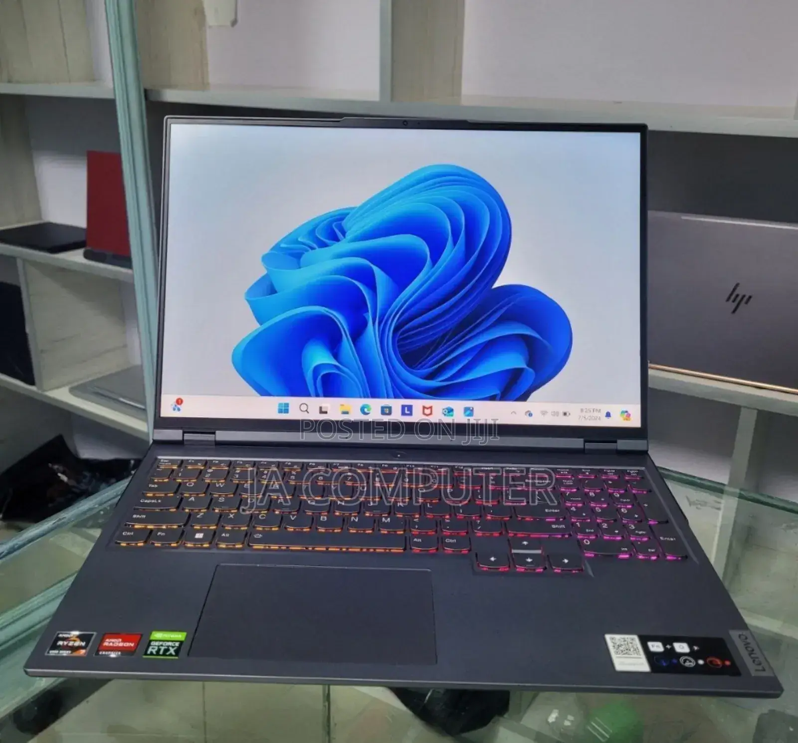 New Laptop Lenovo Legion 5 16GB AMD Ryzen 7 SSD 512GB