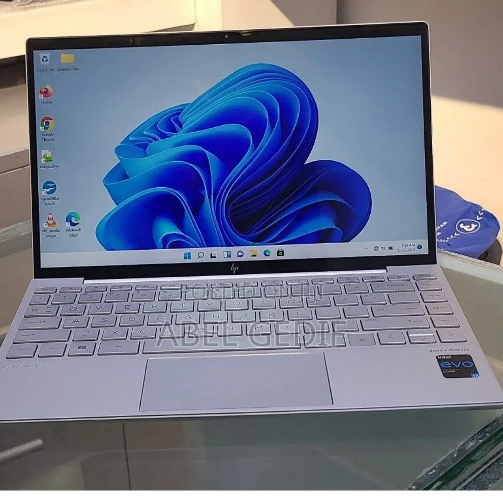 New Laptop HP Envy 13 8GB Intel Core I7 SSD 512GB