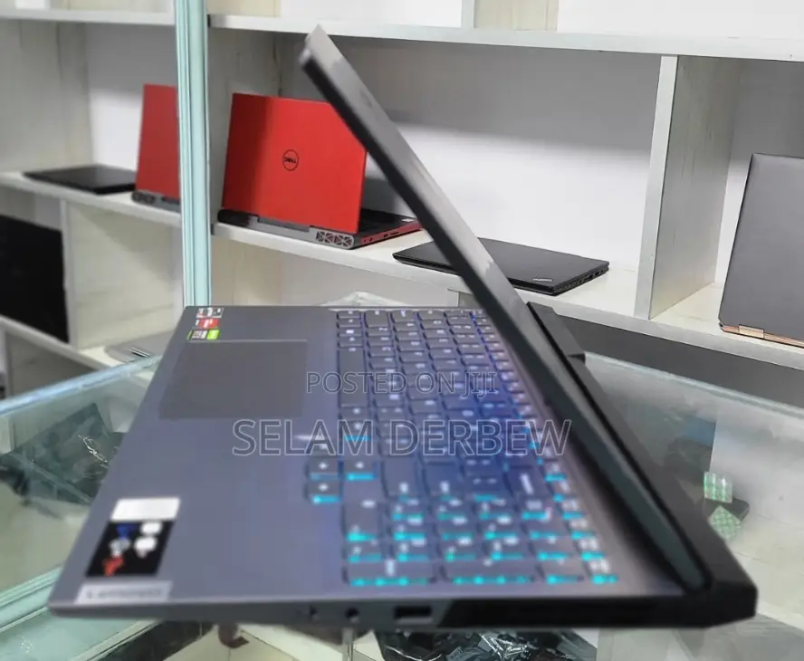 New Laptop Lenovo Legion 5 16GB AMD Ryzen 7 SSD 512GB