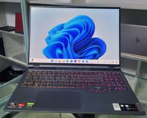 New Laptop Lenovo Legion 5 16GB AMD Ryzen 7 SSD 512GB