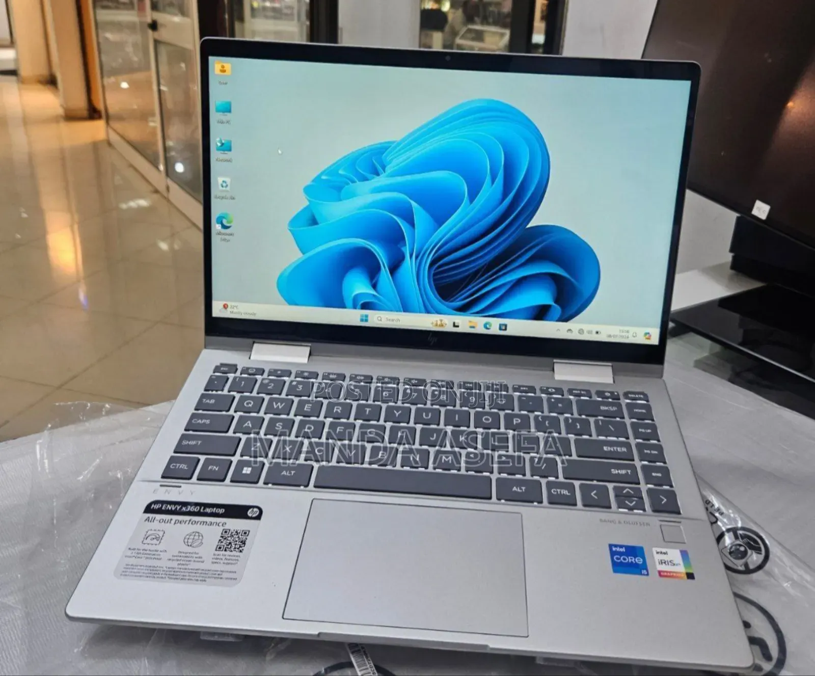 New Laptop HP Envy X360 8GB Intel Core I5 SSD 512GB