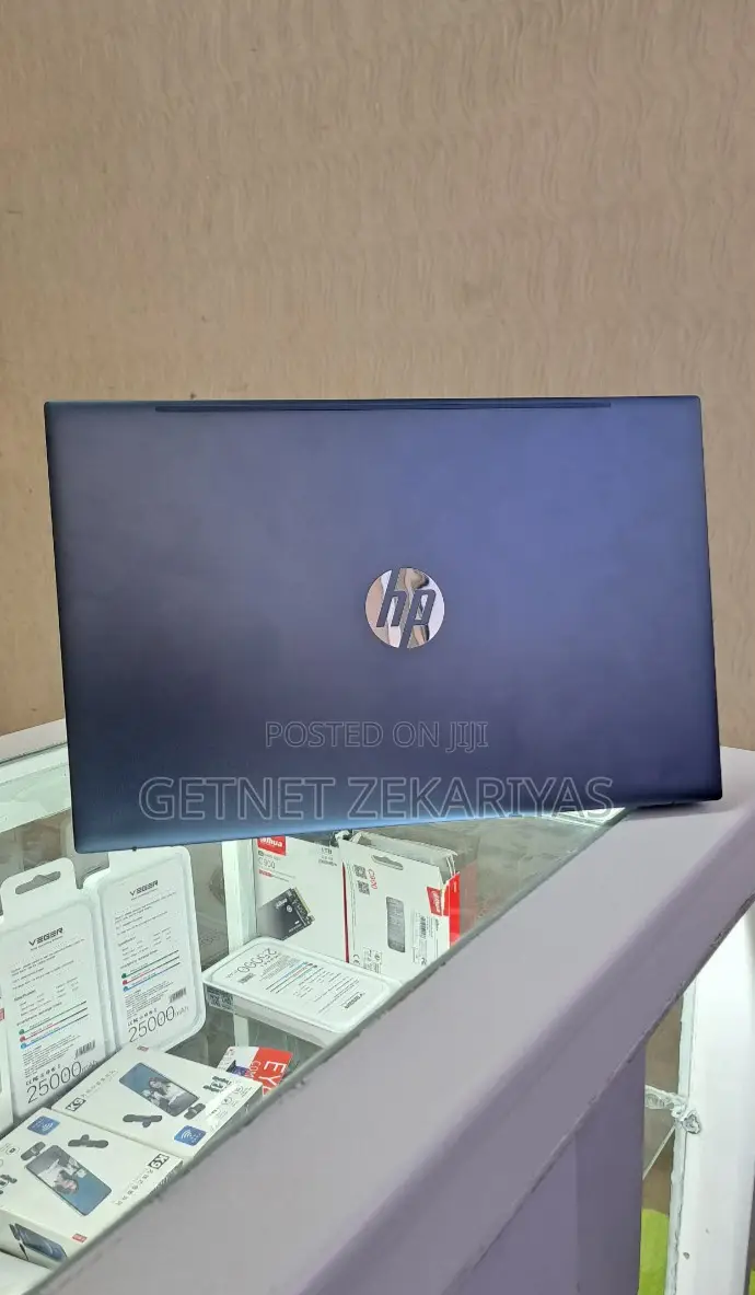 New Laptop HP Pavilion 15 8GB AMD Ryzen 7 SSD 512GB