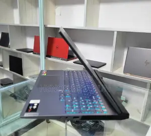 New Laptop Lenovo Legion 5 16GB AMD Ryzen 7 SSD 512GB