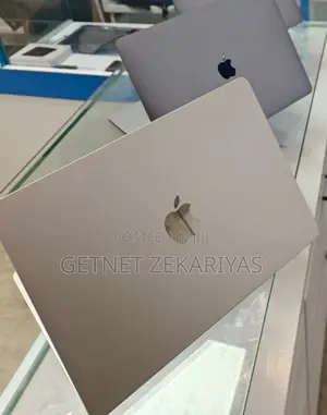 New Laptop Apple MacBook Pro 2019 16GB Intel Core i7 SSD 256GB