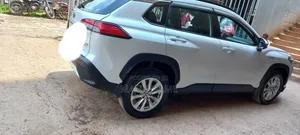 Photo - New Toyota Corolla Cross 2022 White
