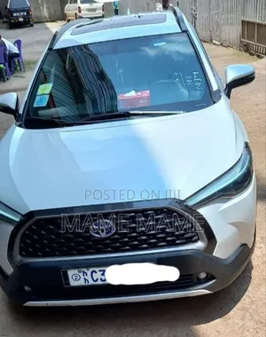 New Toyota Corolla Cross 2022 White