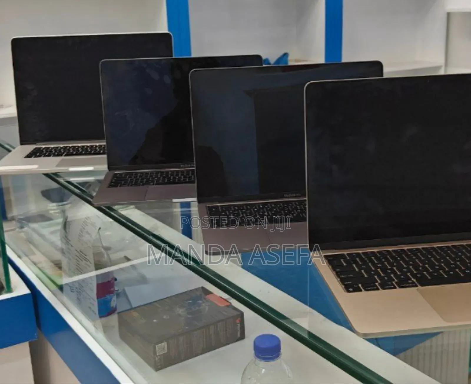 New Laptop Apple MacBook Pro 2019 16GB Intel Core I7 SSD 256GB