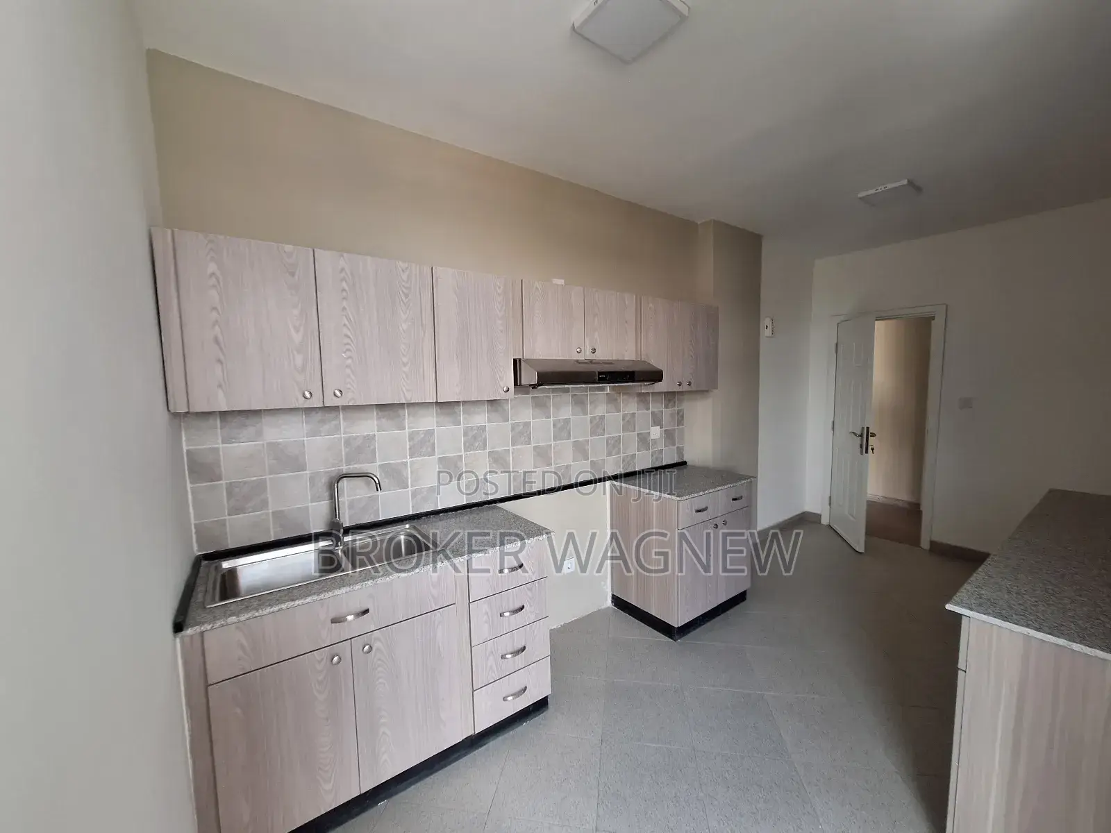 3bdrm Apartment in Kirkos for rent