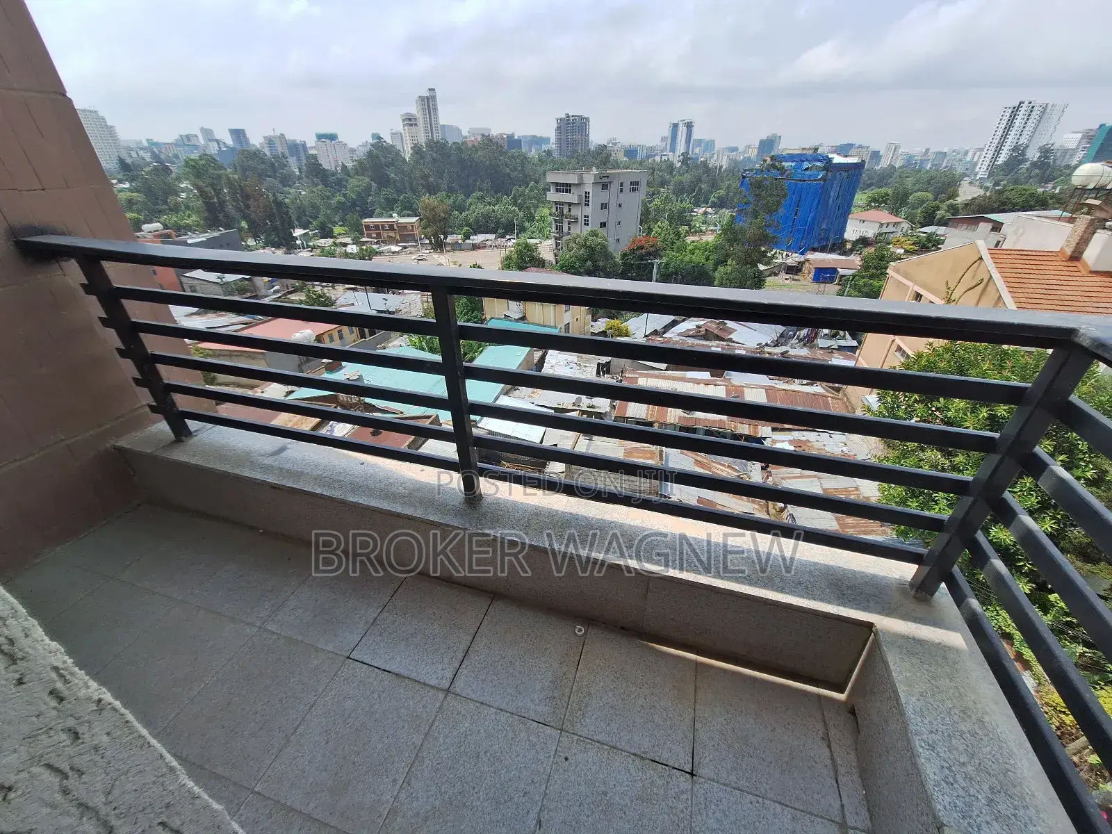 3bdrm Apartment in Kirkos for rent