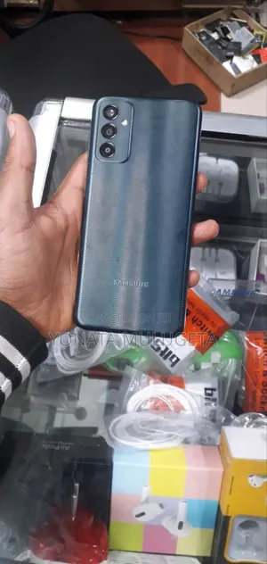 New Samsung Galaxy F13 64 GB