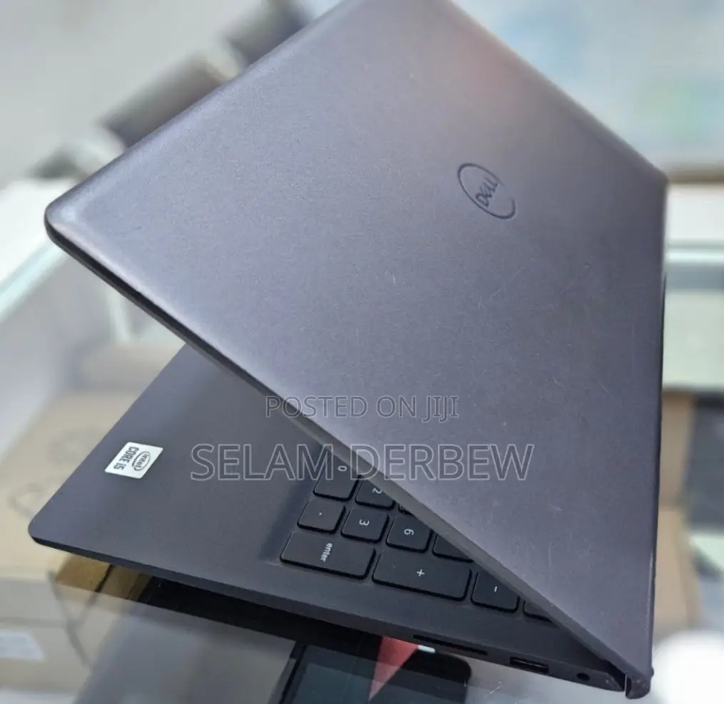 New Laptop Dell Inspiron 15 8GB Intel Core I5 SSD 256GB