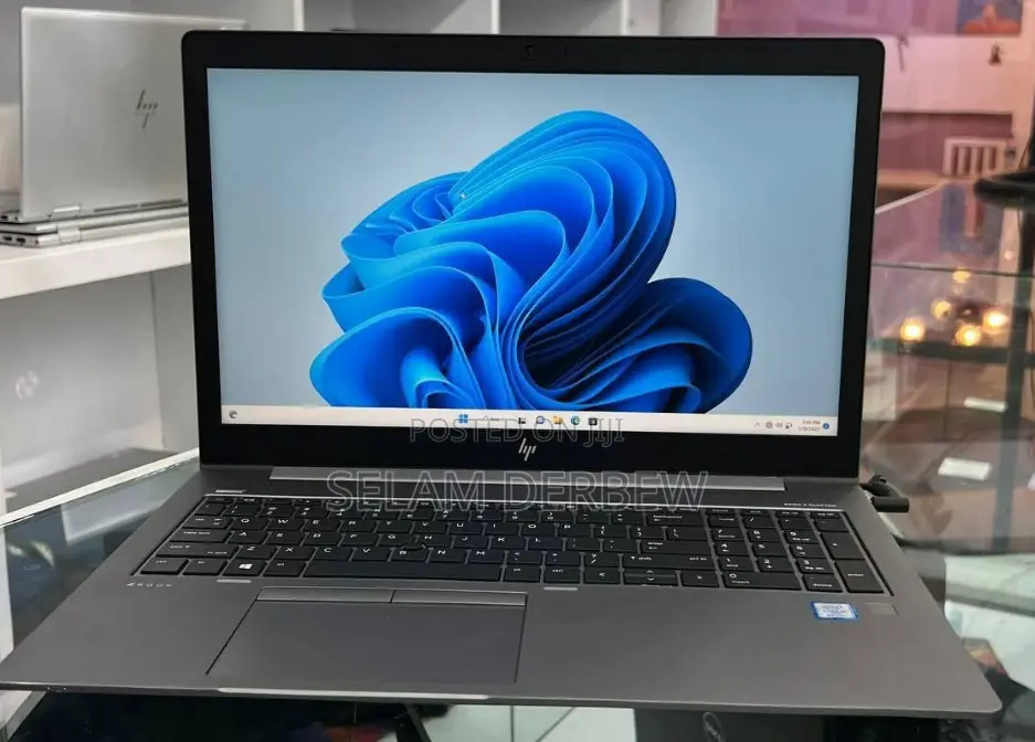 New Laptop HP ZBook 14 16GB Intel Core I7 SSD 512GB
