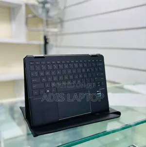 Photo - New Laptop HP Spectre 16GB Intel Core I7 SSD 1T