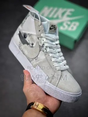 Photo - Original Nike SB Blazer Mid Vintage Shoes