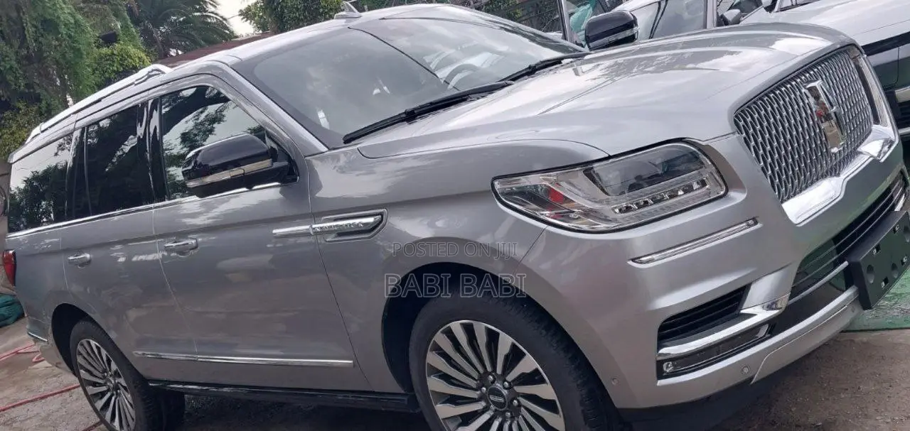 New Lincoln Navigator 2023 Silver