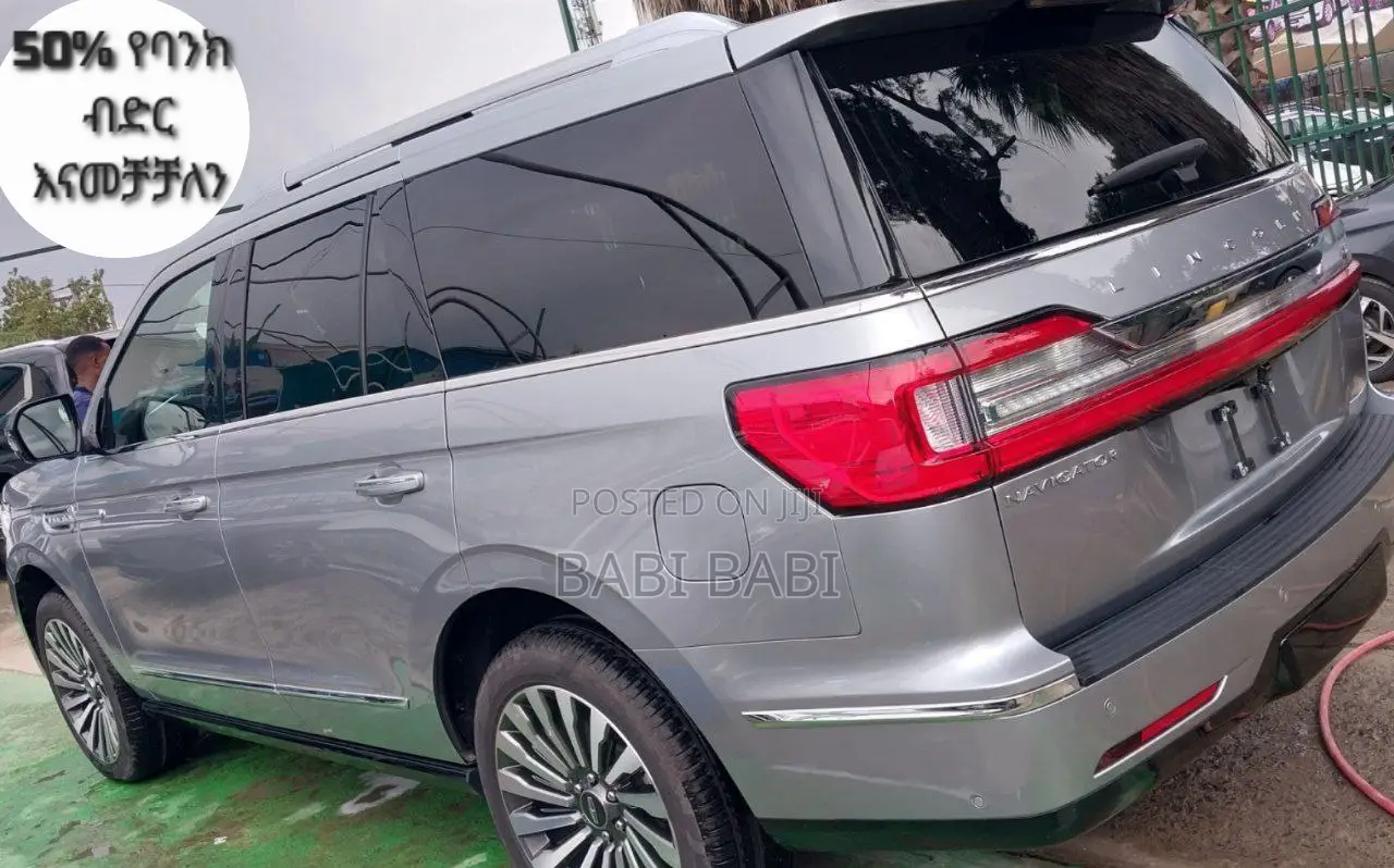 New Lincoln Navigator 2023 Silver