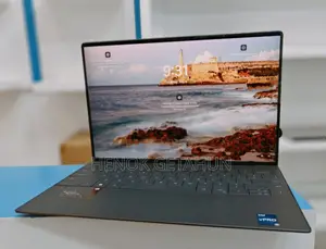 New Laptop Dell XPS 13 32GB Intel Core I7 SSD 512GB