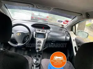 Toyota Yaris 1.3 VVT-i 2008 Ivory