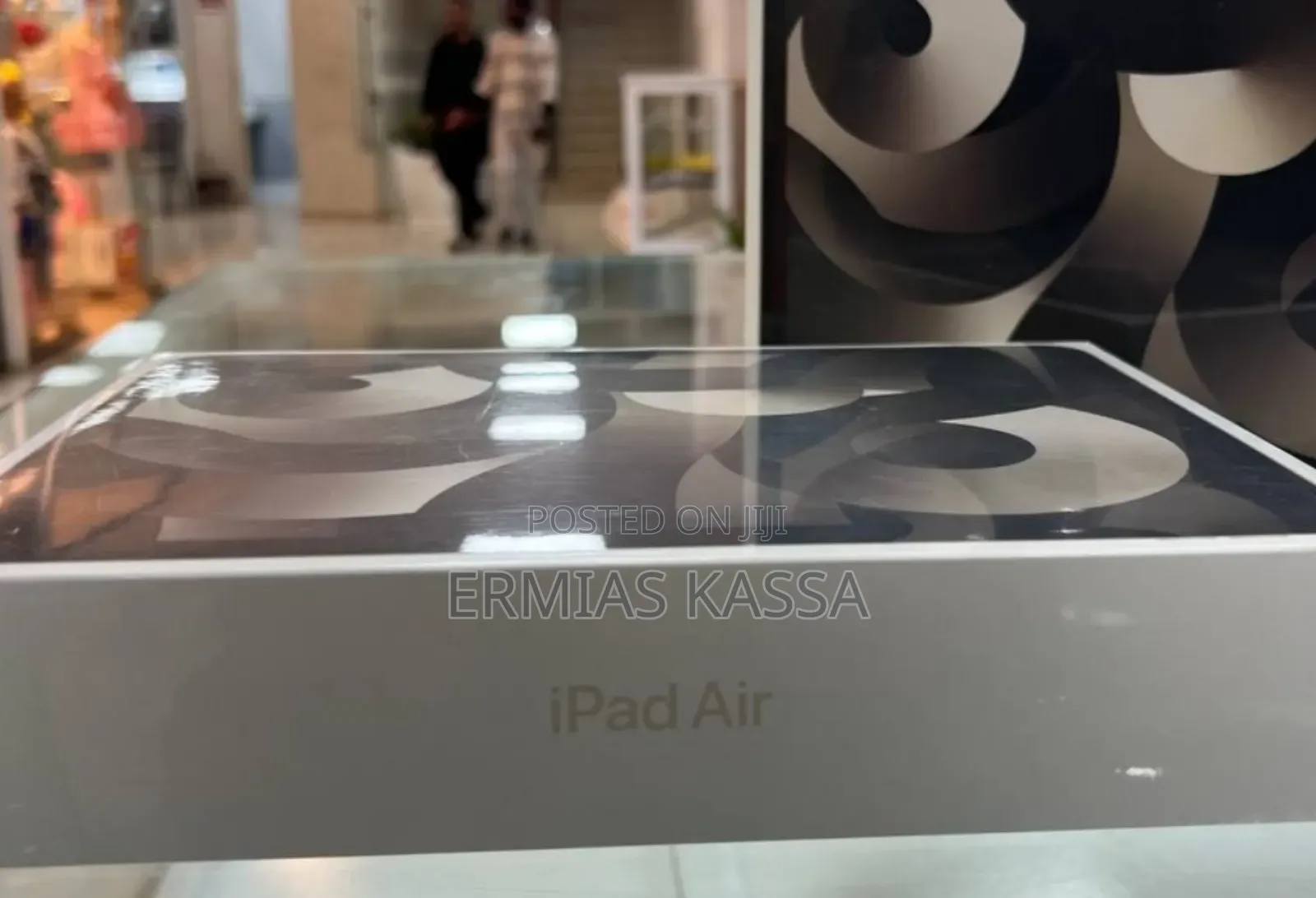 New Apple iPad Air (2022) 256 GB Silver
