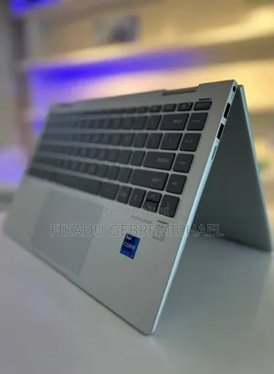 New Laptop HP Envy X360 8GB Intel Core i7 SSD 512GB