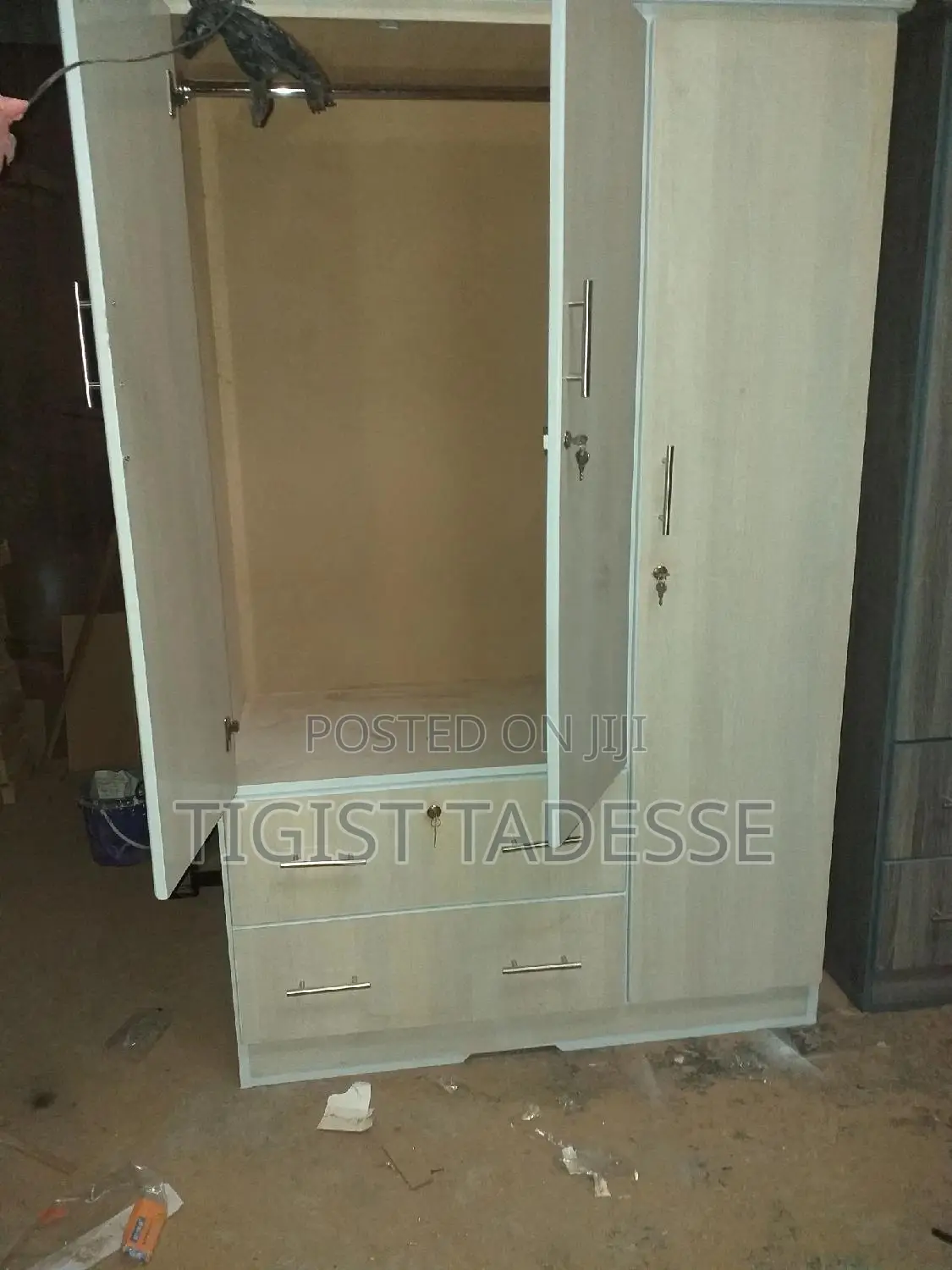 ላምኔት ቁም ሳጥን 120cm