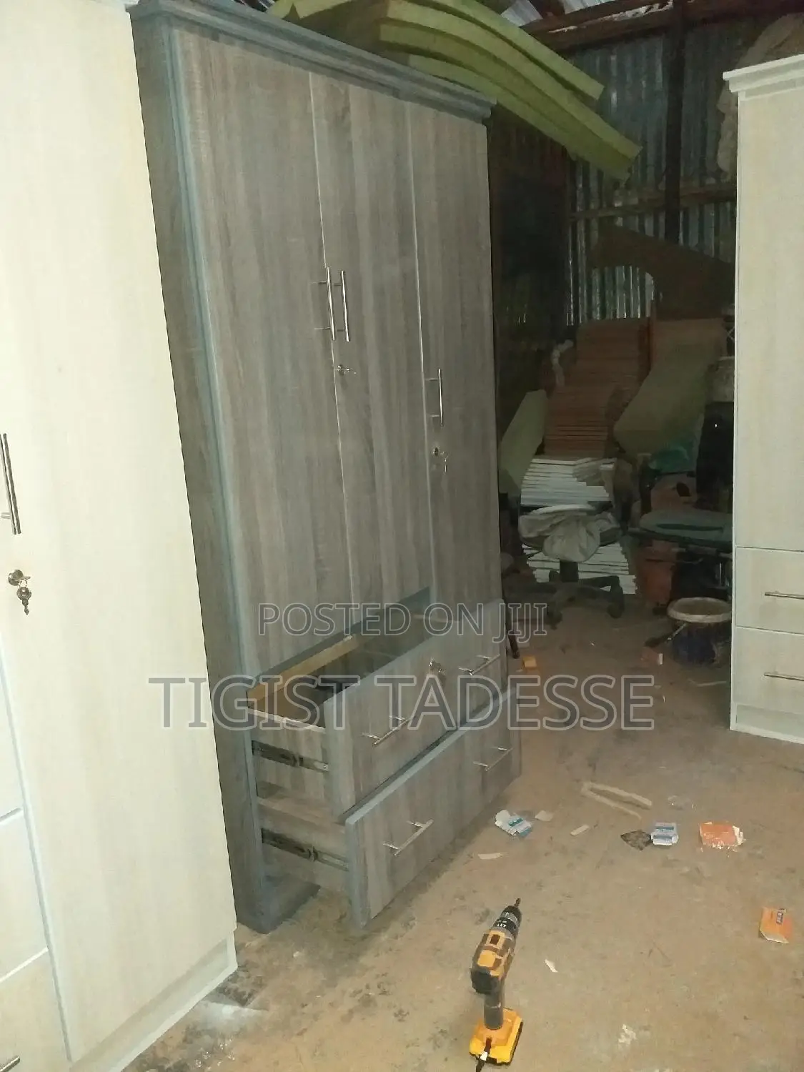 ላምኔት ቁም ሳጥን 120cm