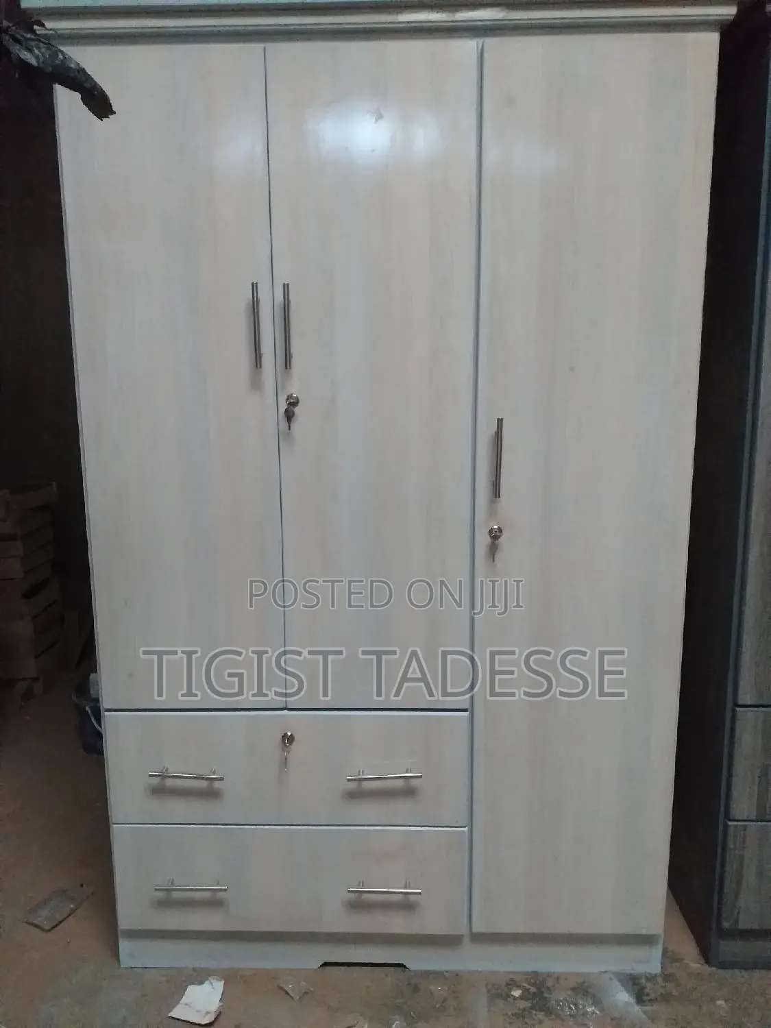 ላምኔት ቁም ሳጥን 120cm