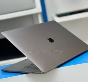 New Laptop Apple MacBook Pro 2015 16GB Intel Core i7 SSD 512GB